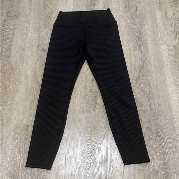 NWOT Vuori Inversion Rib Legging - Picture 7 of 9